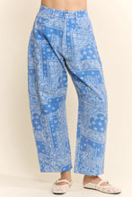 Load image into Gallery viewer, Davi & Dani - BANDANA PRINT PANTS