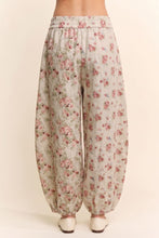 Load image into Gallery viewer, Davi & Dani - ROSE EMBROIDEREDBALLOON PANTS SHIP 07/31/2026