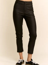 Load image into Gallery viewer, Davi & Dani - Length Pants with Front Button and Zip Closure Black