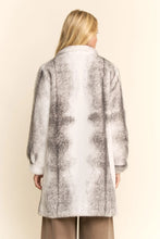 Load image into Gallery viewer, Davi & Dani - Faux Fur Long Coat with Gradient Print