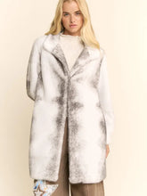 Load image into Gallery viewer, Davi & Dani - Faux Fur Long Coat with Gradient Print