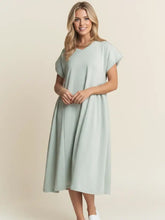 Load image into Gallery viewer, J.NNA - Casual V Neck Pleated Design Midi Dress