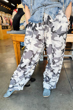 Load image into Gallery viewer, Camo Harem Pants