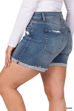 Load image into Gallery viewer, Plus Distressed Cuff Raw Hem Shorts