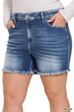 Load image into Gallery viewer, Plus Mid Rise Raw Frayed Hem Shorts