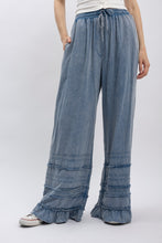 Load image into Gallery viewer, Bluevelvet - Tiered Pull On Wide Leg Pants - Denim
