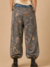 Load image into Gallery viewer, J.nna - The Woodland Denim-Trim Joggers