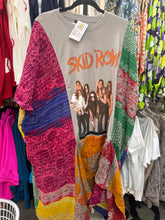 Load image into Gallery viewer, Indi and Sai - Upcycle Kantha Band Tee One OF The Kind