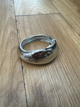 Load image into Gallery viewer, The King Collection - Solid Bold Snap Bracelet