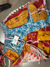 Load image into Gallery viewer, HCWL - Daisy Cargo Shorts