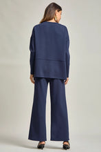 Load image into Gallery viewer, Tunic Top + Straight Pants Travel Modal Set