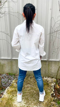 Load image into Gallery viewer, HC Classic Must Have Shirt