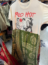 Load image into Gallery viewer, Indi and Sai - Upcycel Kantha Band Tee One OF The Kind