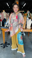 Load image into Gallery viewer, Frida Linen Top