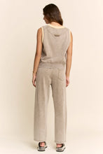 Load image into Gallery viewer, Davi & Dani - Sleeveless Crewneck Lounge Top