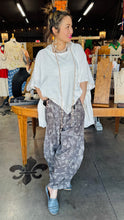 Load image into Gallery viewer, Gray Scale Linen Harem Pants