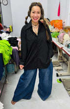 Load image into Gallery viewer, HC - Love Me Some Back Pleated Point Collar Shirt- Black