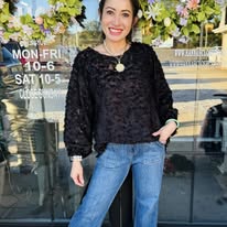 Load image into Gallery viewer, HC - Roxy Texture Fringe Shirt - Black