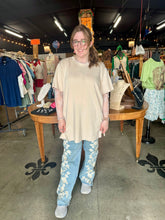 Load image into Gallery viewer, Davi & Dani - Washed Basic Scuba Top