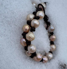 Load image into Gallery viewer, HC - Flamingo Pink Gold Pearl Double Bracelet ( Supper Rare )