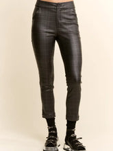 Load image into Gallery viewer, Davi & Dani - Elastic Waist Barrel Pants GREY PLAID