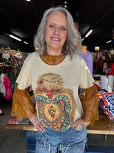 Load image into Gallery viewer, Jaded Gypsy - Moon Dance Tee - Divine Heart