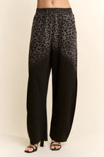 Load image into Gallery viewer, Dani & Davi - Jogger Style Pants Striking Gradient Effect