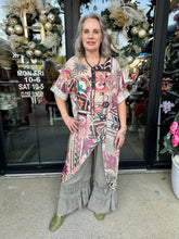 Load image into Gallery viewer, Love Tunic Top
