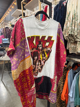 Load image into Gallery viewer, Indi and Sai - Upcycle Kantha Band Tee One OF The Kind