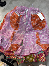 Load image into Gallery viewer, HCWL - Yoyo Slit Ruffle Shorts
