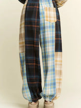 Load image into Gallery viewer, J.nna - Multi Color Plaid Pattern Joggers