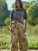 Load image into Gallery viewer, Davi & Dani - Dream Free Floral Graphic Mineral Wash Top
