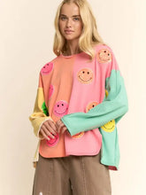 Load image into Gallery viewer, Davi & Dani - Sequins Smily Face Patched Knit Pullover Top