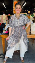 Load image into Gallery viewer, Sacred Heart Linen Tunic