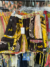 Load image into Gallery viewer, HCWL - Daisy Cargo Shorts