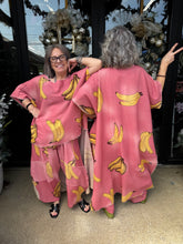 Load image into Gallery viewer, I Love Linen - High Low Banana Print Top
