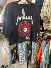 Load image into Gallery viewer, Indi and Sai - Upcycle Kantha Band Tee One OF The Kind