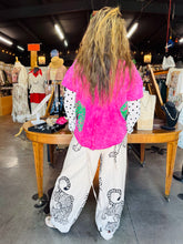 Load image into Gallery viewer, Wash Tiger Tee Hot Pink