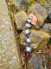 Load image into Gallery viewer, HC - Sunflower Black/White Pearls Bracelet 14mm