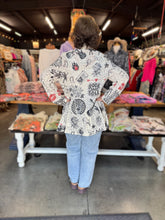 Load image into Gallery viewer, Origami - LACE AND SEQUIN BLAZER JACKET WITH PRINT - ROCK N ROLL