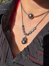 Load image into Gallery viewer, Nine Angel Stationed Pearls