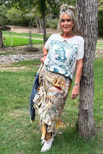 Load image into Gallery viewer, Jaded Gypsy - Moon Dance Tee - Postage Paid