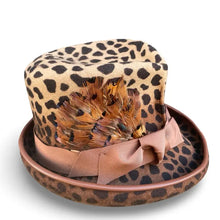 Load image into Gallery viewer, Leopard Diablo - Handmade Top Hat