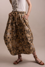 Load image into Gallery viewer, Bluevelvet - STAR PRINT BALLOON SKIRT