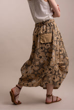 Load image into Gallery viewer, Bluevelvet - STAR PRINT BALLOON SKIRT