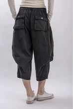 Load image into Gallery viewer, Bluevelvet - ELASTIC WAIST BAND WITH STRING LOOSE SHORT PANTS