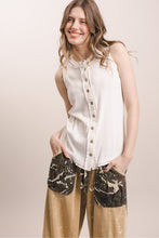 Load image into Gallery viewer, Bluevelvet - Pointelle Sleeveless Button Down Top