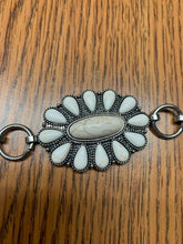 Load image into Gallery viewer, Jennifer & Company - Ivory stone medallion belt