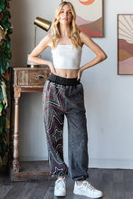 Load image into Gallery viewer, Oli & Hali - Washed Star Applique Jogger Pants
