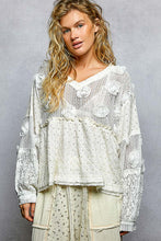 Load image into Gallery viewer, pol - Eyelet Ruffle Lace Rosev-Neck Balloon Sleeves Top